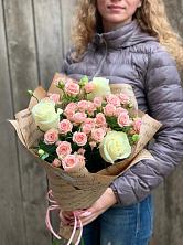 Букет цветов из:  Розы в Каменский