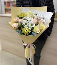 Букет цветов из:  Альстромерии, Розы и Хризантемы в Каменский