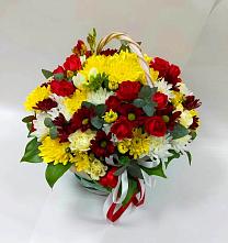Цветочная композиция из Хризантемы и Розы в корзине в Каменский