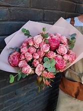 Букет цветов из:  Розы в Каменский